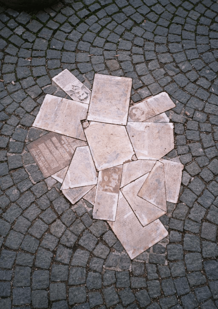 A monument to the White Rose in Munich. From: https://en.wikipedia.org/wiki/White_Rose